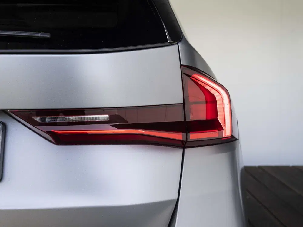 BMW X1 xDrive23i uit 2023, foto 15