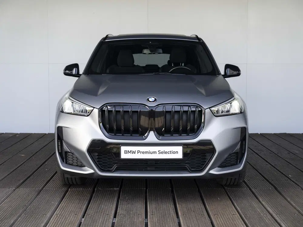 BMW X1 xDrive23i uit 2023, foto 5