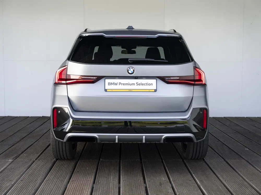 BMW X1 xDrive23i uit 2023, foto 7