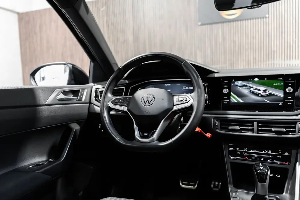 Volkswagen Taigo 1.5 TSI R-Line DSG PANO IQ CAMARA uit 2023, foto 12
