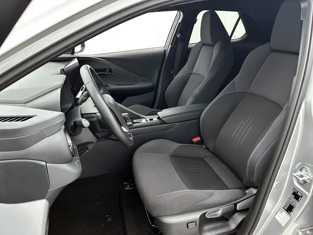 Toyota C-Hr 1.8 Hybrid 140 Dynamic + Winter Pack uit 2025, foto 18