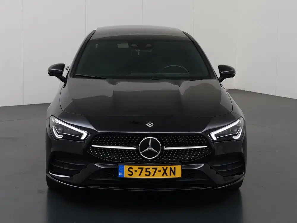 Mercedes-Benz CLA 250 e AMG Night Premium Plus uit 2023, foto 3