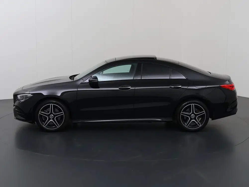 Mercedes-Benz CLA 250 e AMG Night Premium Plus uit 2023, foto 5
