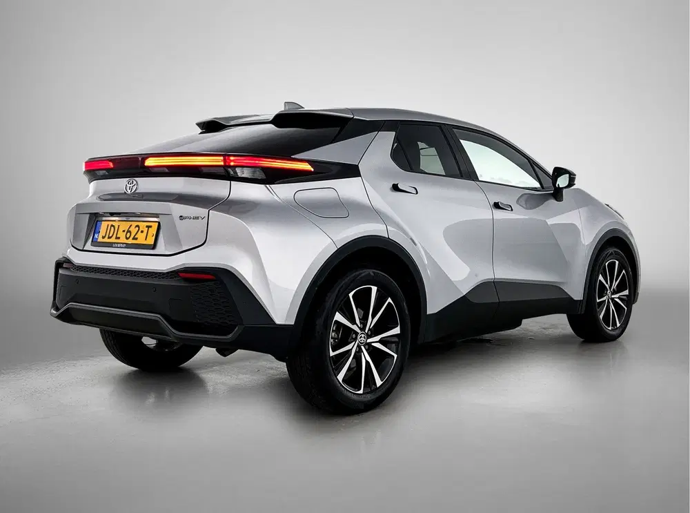Toyota C-Hr 2.0 Plug-in Hybrid 220 Dynamic uit 2025, foto 2