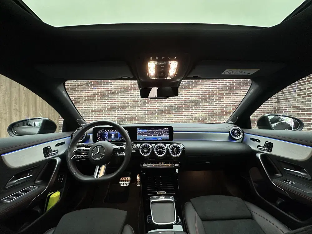 Mercedes-Benz CLA 250 e AMG Line uit 2023, foto 9