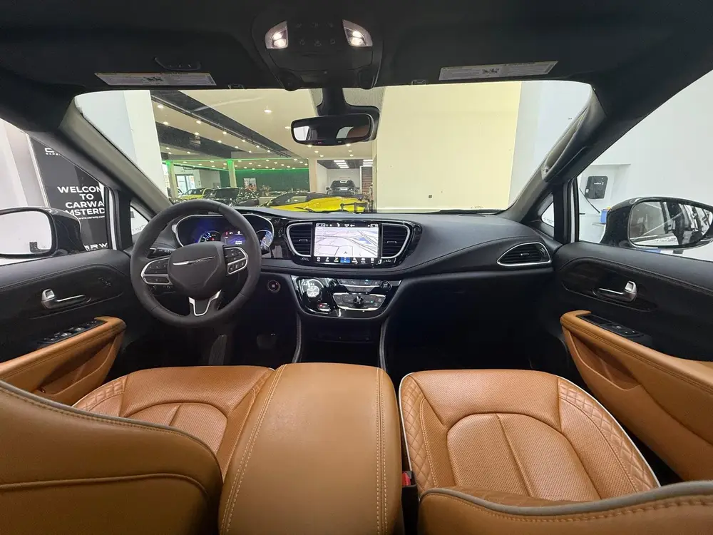 Chrysler Pacifica 3.6 V6 Hybrid Pinnacle 7-zits Full option uit 2023, foto 12