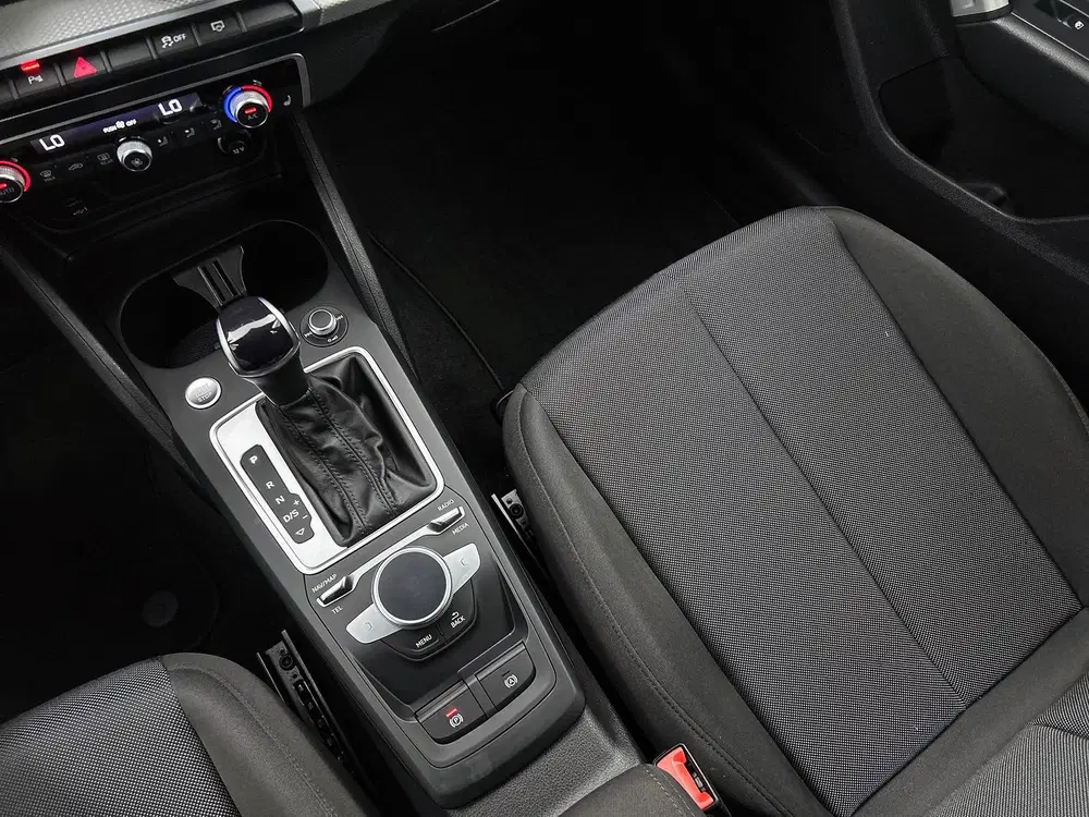 Audi Q2 35 TFSI S Edition Automaat uit 2022, foto 18