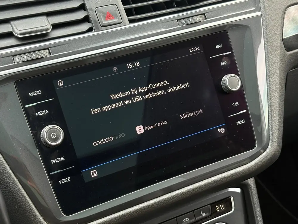 Volkswagen Tiguan Allspace 1.5 TSI PANO/19INCH-R-LINE/VIRTUA uit 2020, foto 10