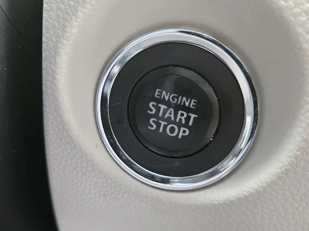 Suzuki Ignis 1.2 Smart Hybrid NAVI TEL ECC LM CC KEYLESS uit 2019, foto 17