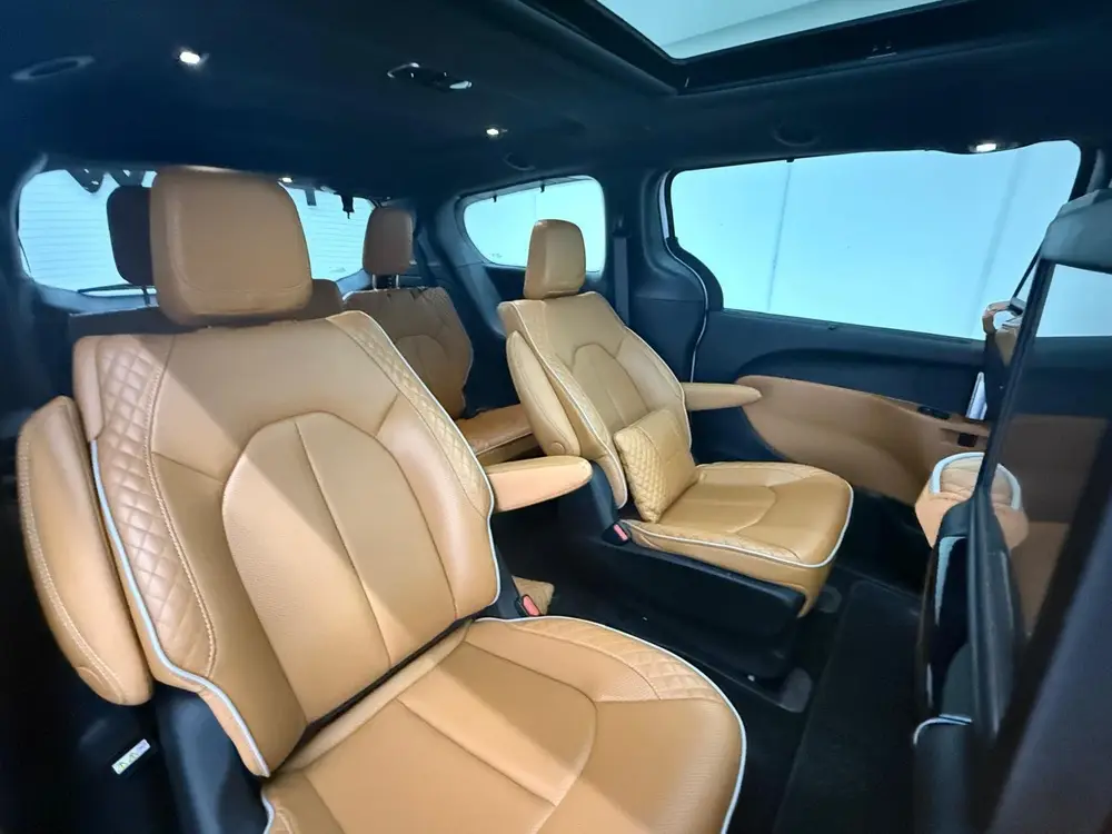 Chrysler Grand Voyager 3.6 V6 Hybrid Pacifica Pinnacle 7-zit uit 2023, foto 11