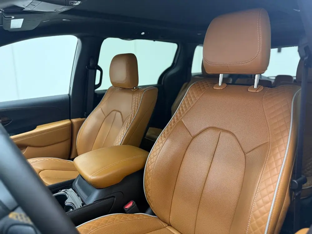 Chrysler Grand Voyager 3.6 V6 Hybrid Pacifica Pinnacle 7-zit uit 2023, foto 6