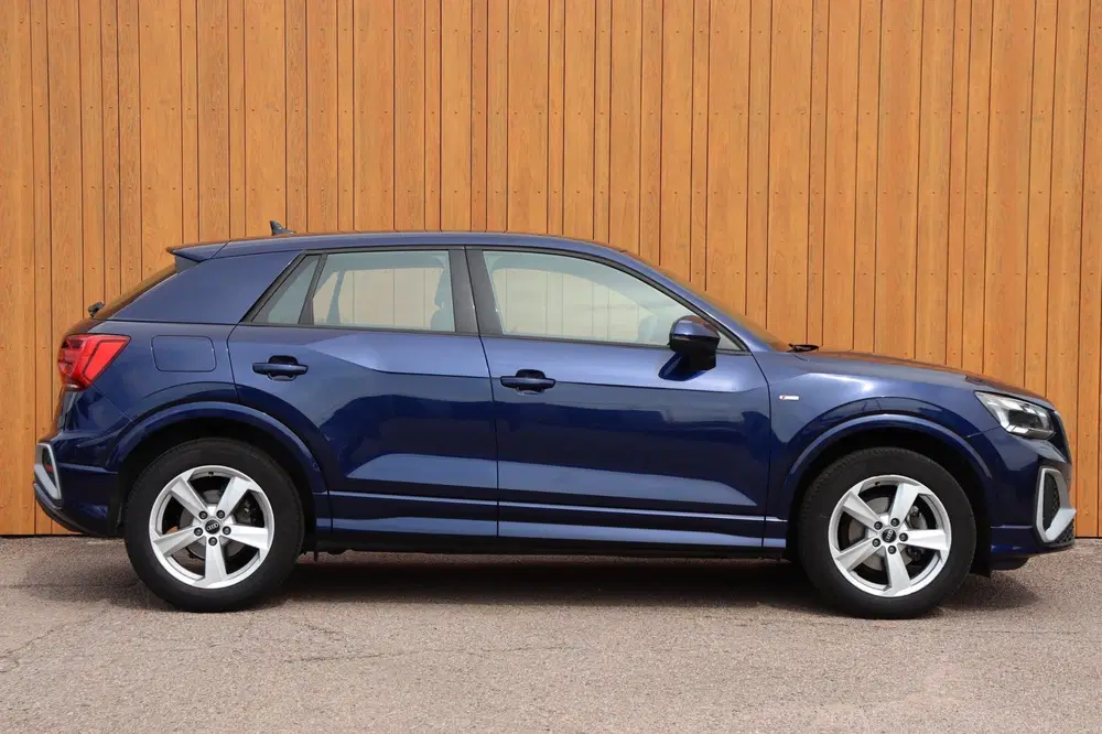 Audi Q2 orgNL carplay uit 2022, foto 5