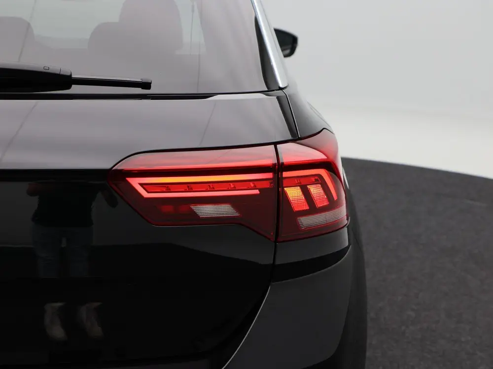 Volkswagen T-Roc 1.5 TSi 150 Pk Automaat Sport Business R-Li uit 2020, foto 15