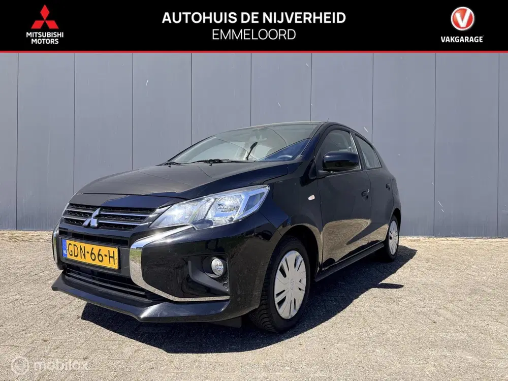 Mitsubishi Space Star 1.2 Connect+ allseason banden uit 2024