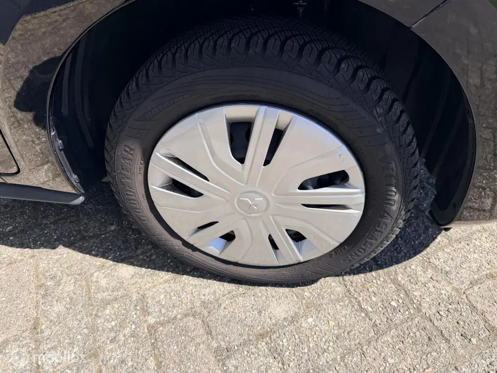 Mitsubishi Space Star 1.2 Connect+ allseason banden uit 2024, foto 19
