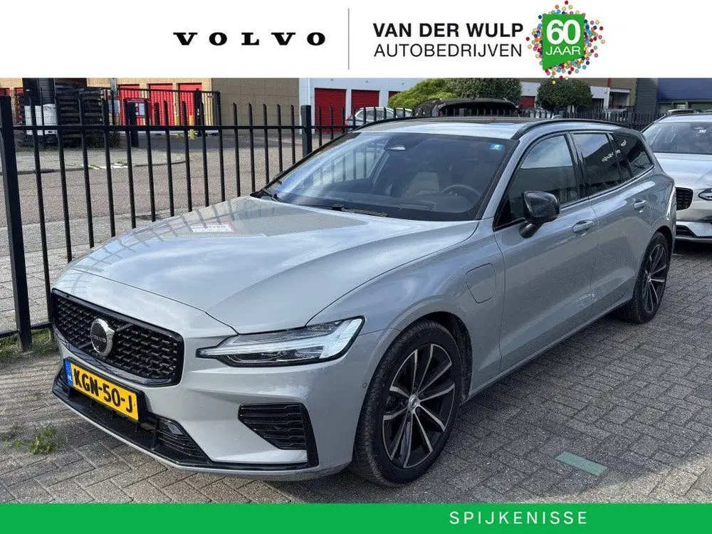 Volvo V60 T8 455Pk AWD Plus Dark uit 2026