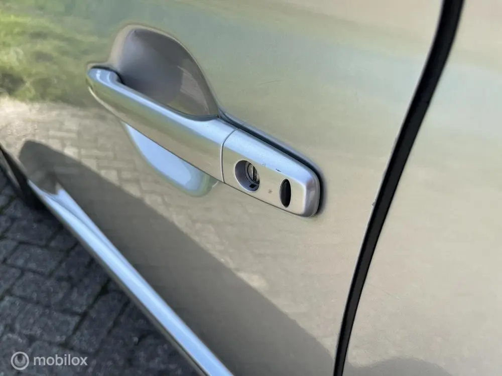 Mitsubishi Outlander 2.4 PHEV Instyle|trekhaak|zonnedak|leer uit 2019, foto 13