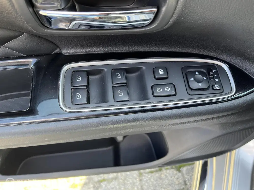 Mitsubishi Outlander 2.4 PHEV Instyle|trekhaak|zonnedak|leer uit 2019, foto 14