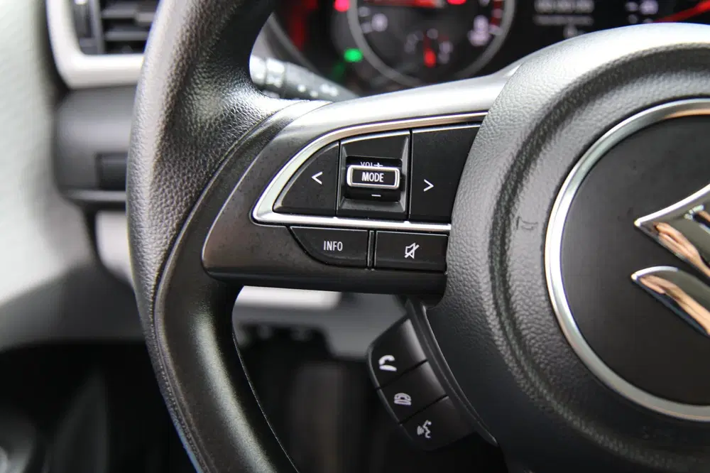 Suzuki Swift 1.2 Select Smart Hybrid Carplay Camera Key uit 2024, foto 12
