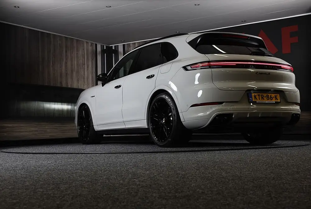Porsche Cayenne 3.0 S E-Hybrid / 520 Pk / Head Up / 4W Sturi uit 2025, foto 3