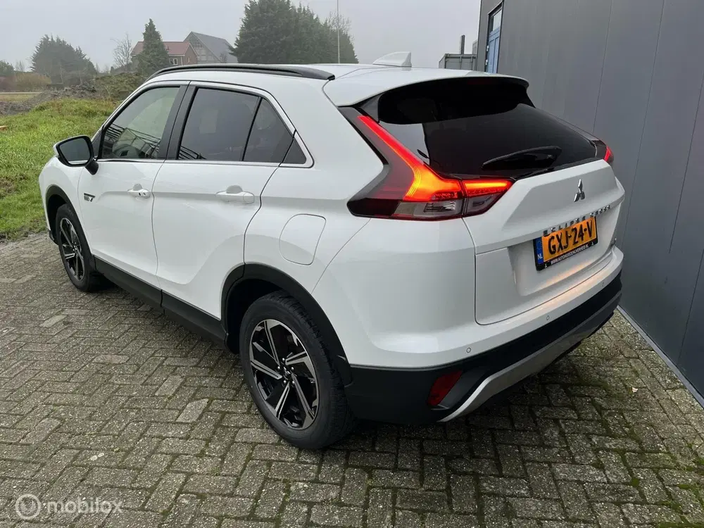 Mitsubishi Eclipse Cross 2.4 PHEV Intense+ uit 2022, foto 3