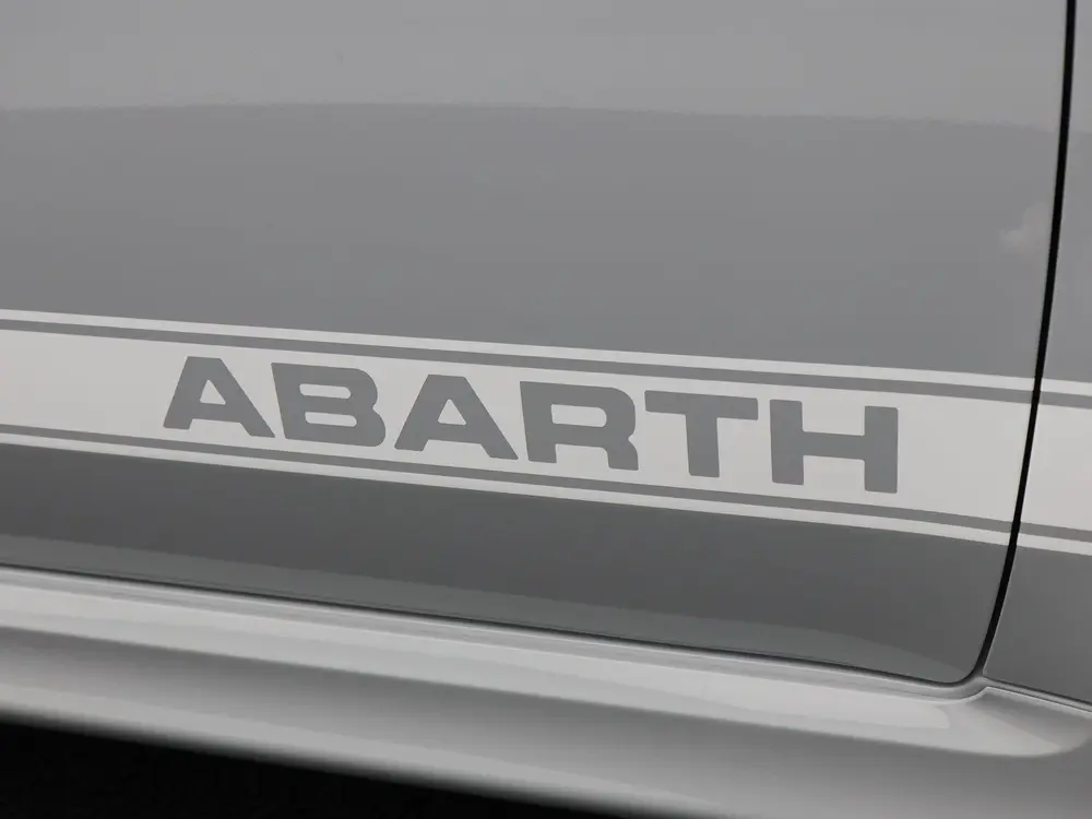 Fiat 500 1.4 T-Jet Abarth 180 Pk Esseesse 70th Anniversary | uit 2019, foto 16