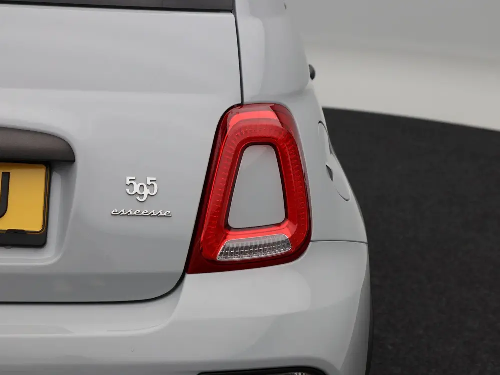 Fiat 500 1.4 T-Jet Abarth 180 Pk Esseesse 70th Anniversary | uit 2019, foto 18