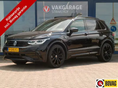 Volkswagen Tiguan 1.5 TSI R-Line Business+ Automaat / Schuif uit 2022