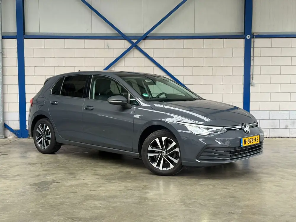 Volkswagen Golf 2.0 TDI Style uit 2020, foto 2