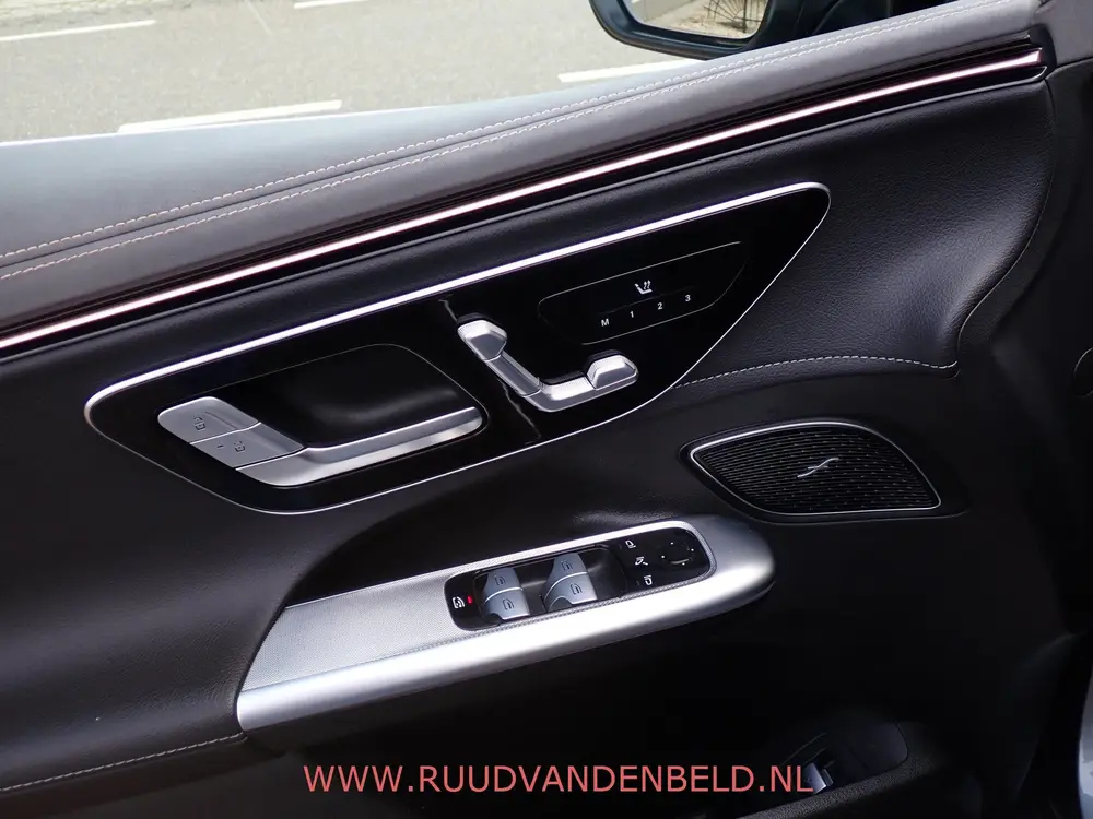 Mercedes-Benz EQE SUV 300 SPORT 91kWh PANO uit 2023, foto 11