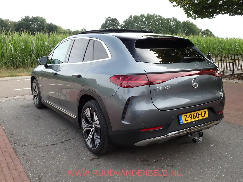 Mercedes-Benz EQE SUV 300 SPORT 91kWh PANO uit 2023, foto 5