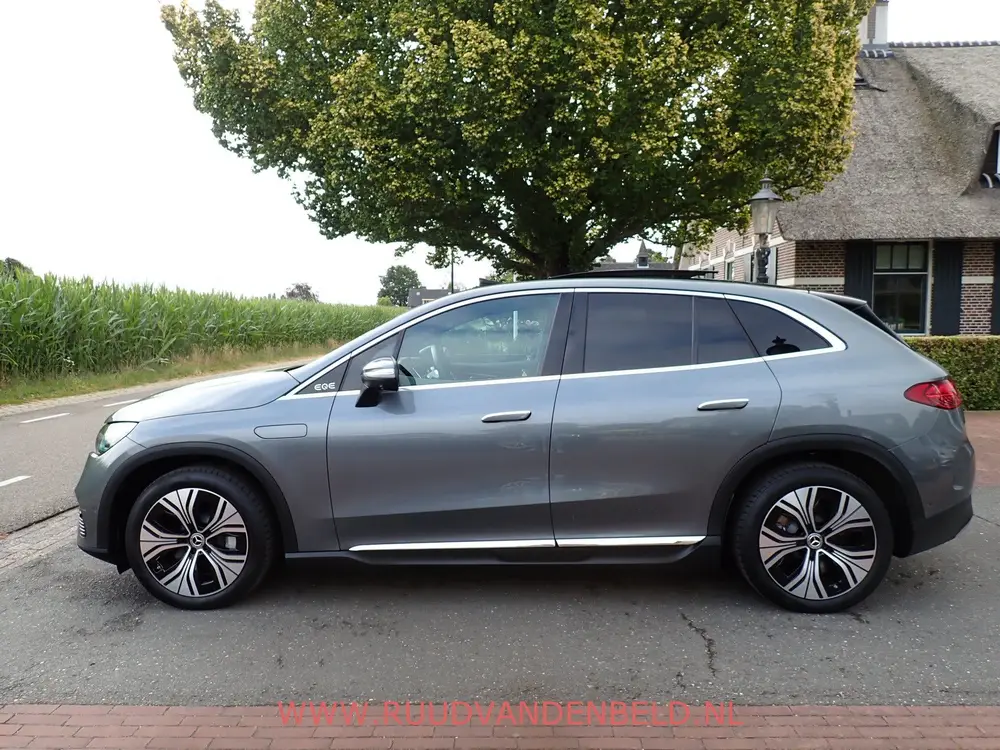 Mercedes-Benz EQE SUV 300 SPORT 91kWh PANO uit 2023, foto 6