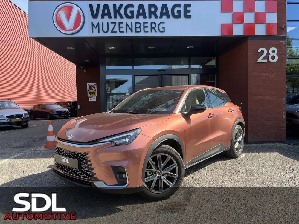 Lexus LBX 1.5 Elegant 2WD uit 2025