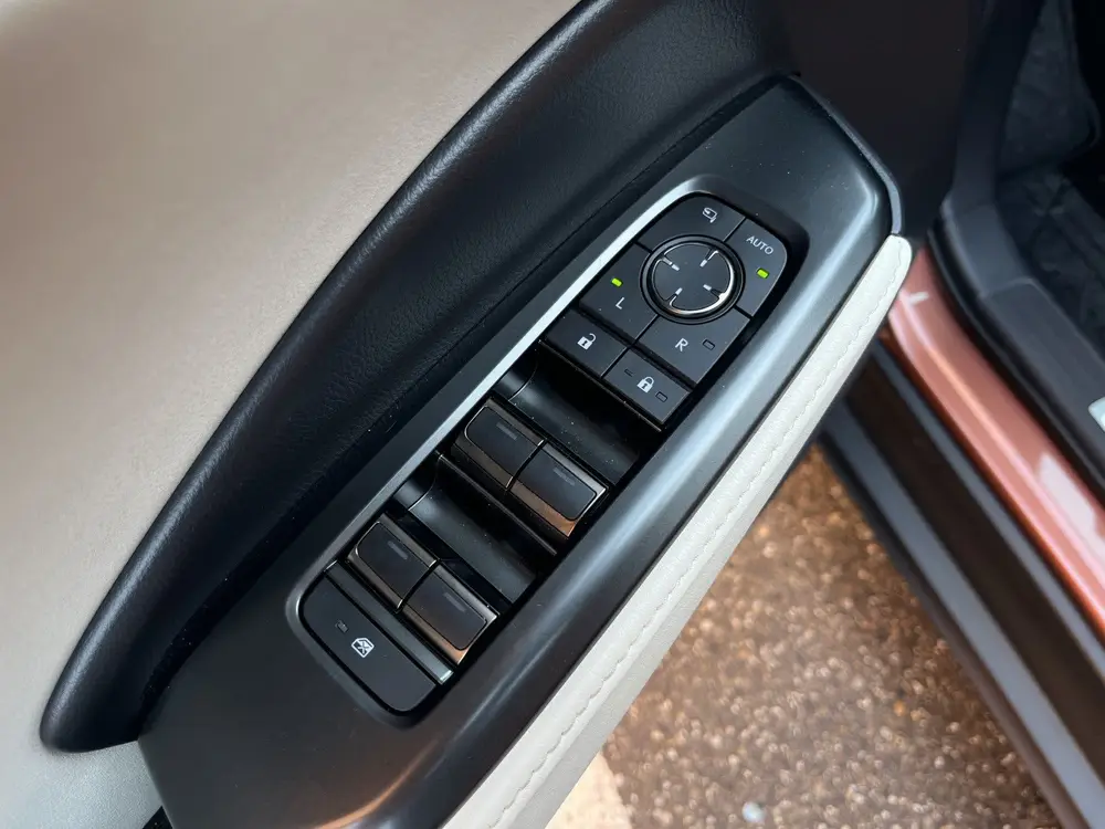 Lexus LBX 1.5 Elegant 2WD uit 2025, foto 19