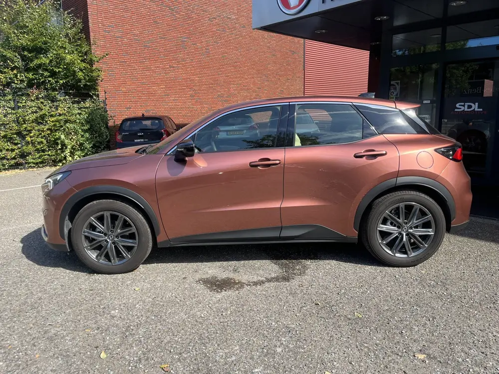 Lexus LBX 1.5 Elegant 2WD uit 2025, foto 3