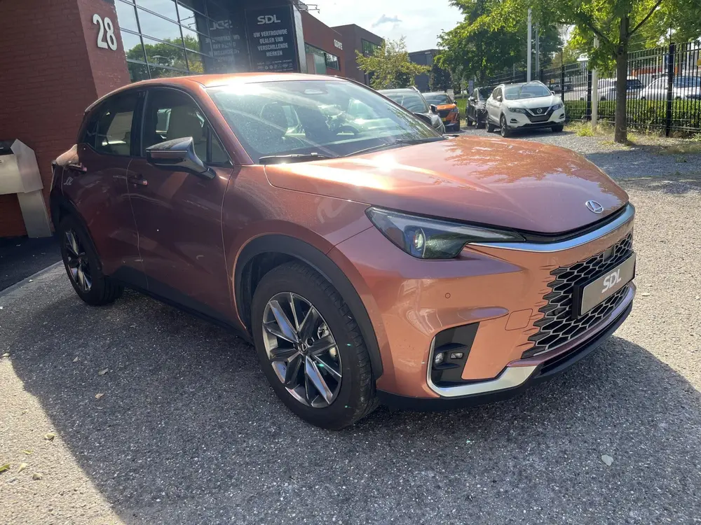Lexus LBX 1.5 Elegant 2WD uit 2025, foto 8