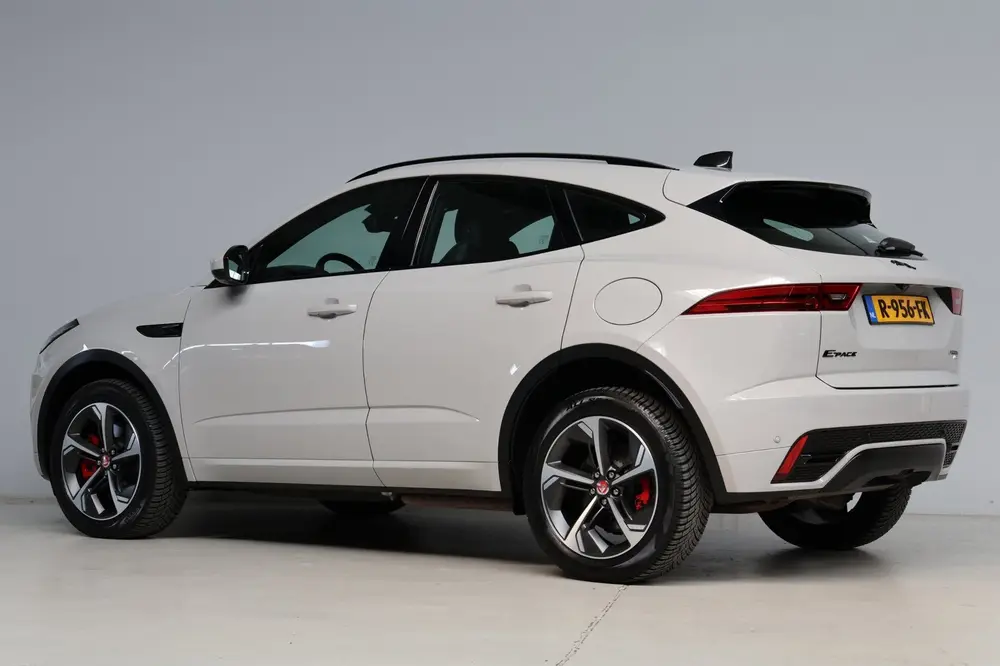 Jaguar E-Pace 1.5 P300e AWD R-Dynamic HSE Black Optiek | pan uit 2022, foto 15