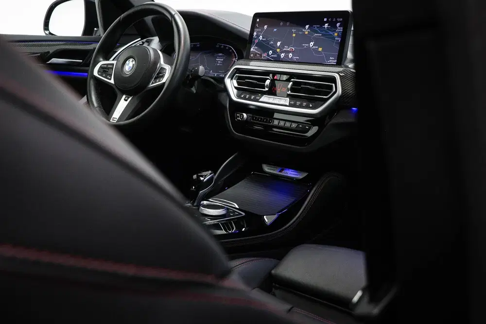 BMW X4 xDrive20i High Executive M-Sport uit 2022, foto 16