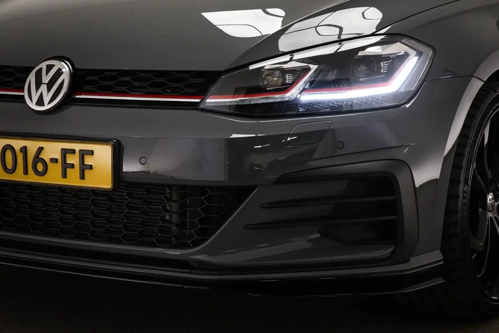 Volkswagen Golf 2.0 TSI GTI TCR | AKRAPOVIC | VIRTUAL COCKPI uit 2019, foto 16