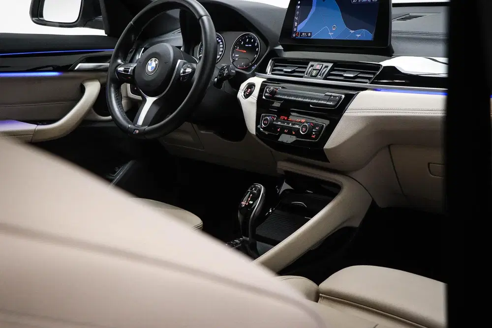 BMW X1 sDrive20i VDL Nedcar Edition uit 2020, foto 13
