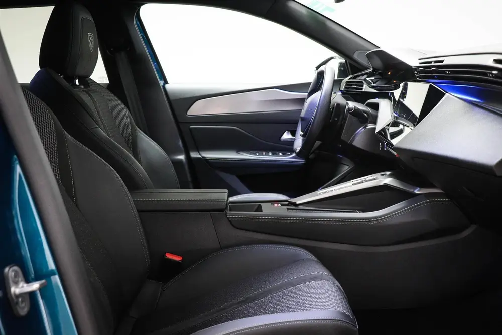 Peugeot 408 1.6 HYbrid 225 EAT8 GT uit 2024, foto 9
