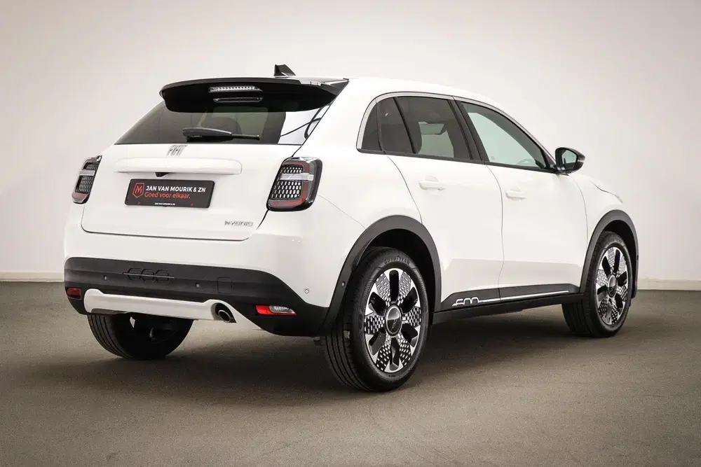 Fiat 600 1.2 Hybrid La Prima uit 2024, foto 2
