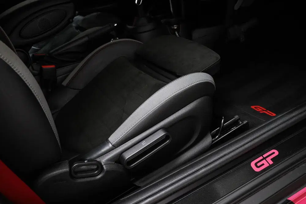 Mini John Cooper Works 2.0 John Cooper Works GP uit 2020, foto 11