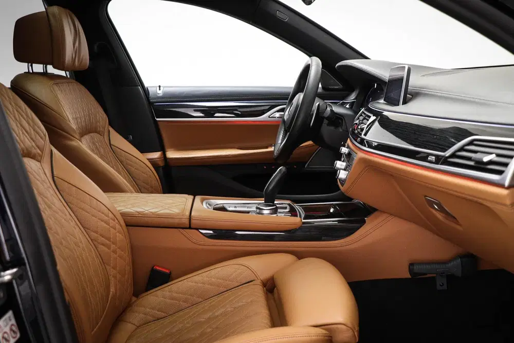 BMW 7-serie 730Ld xDrive High Executive uit 2019, foto 12