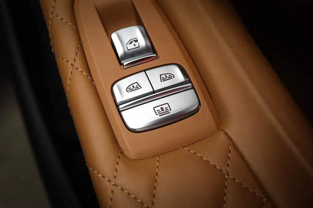 BMW 7-serie 730Ld xDrive High Executive uit 2019, foto 4