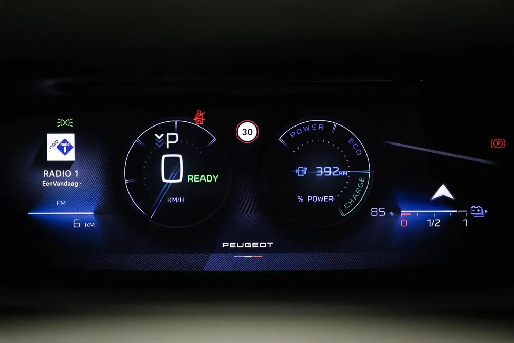 Peugeot 408 GT 58 kWh uit 2026, foto 4