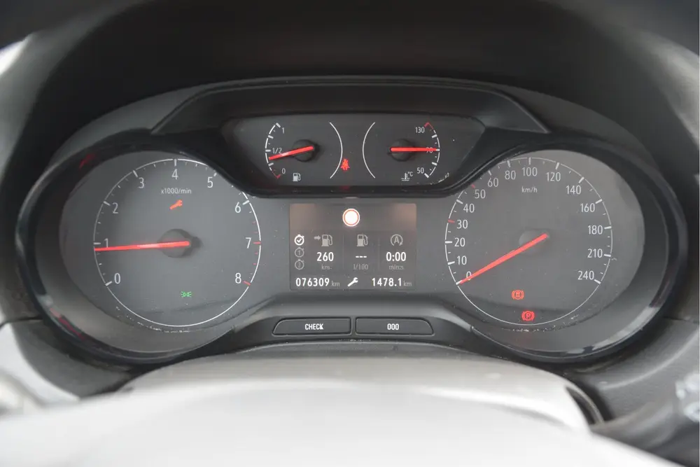 Opel Grandland X 1.2 Turbo Innovation Carplay uit 2019, foto 14