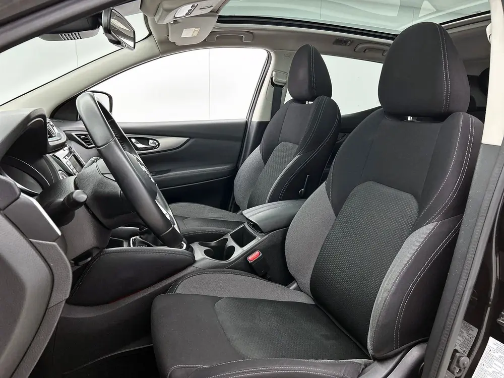Nissan Qashqai 1.3 DIG-T N-Connecta | Cruise Control | Navig uit 2019, foto 4