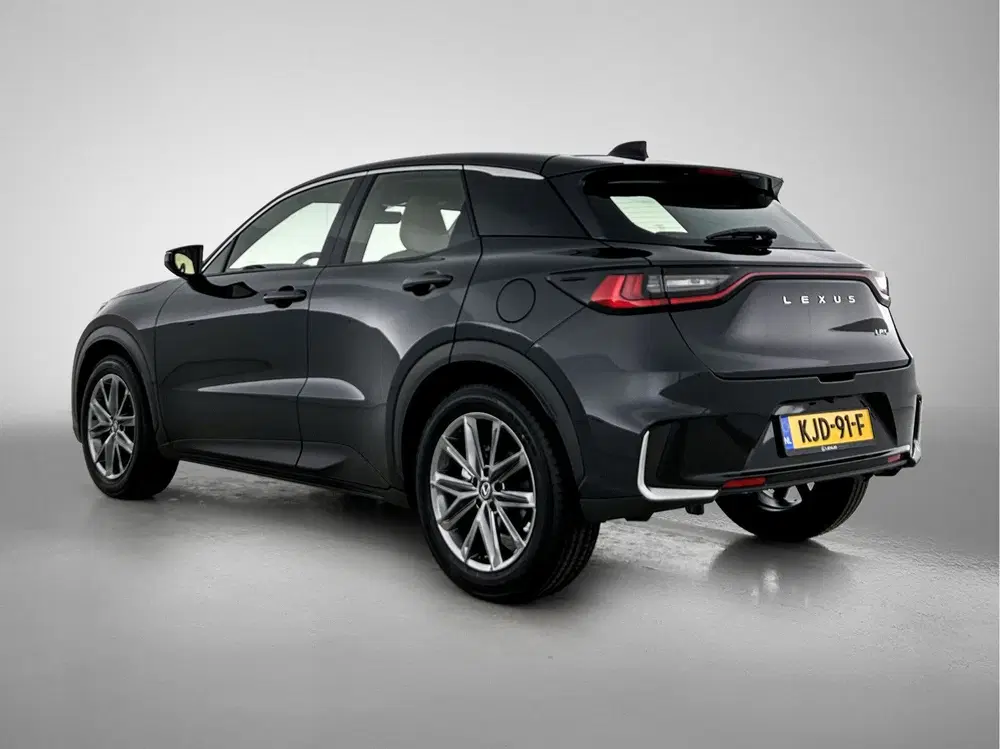 Lexus LBX Elegant 2WD uit 2026, foto 14