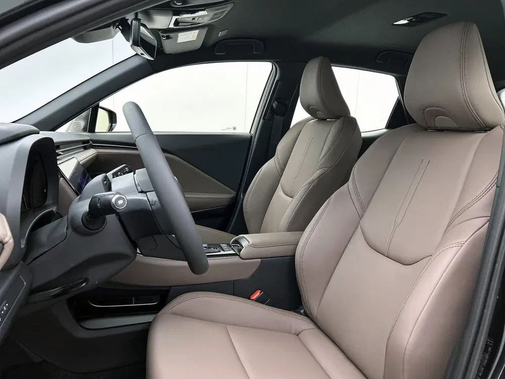 Lexus LBX Elegant 2WD uit 2026, foto 16